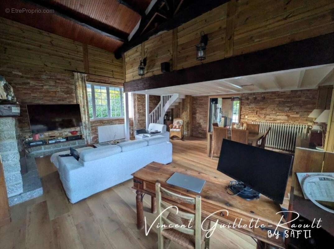 Photo 2 - Maison à ROUANS