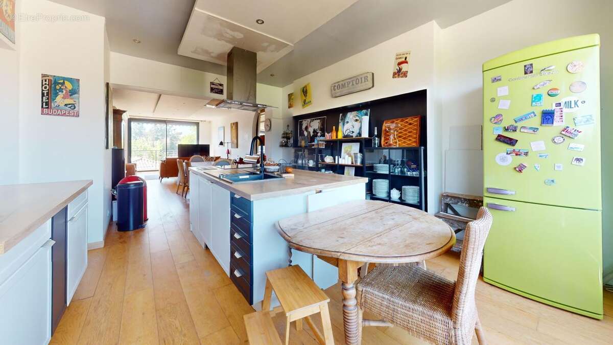 Appartement à LENTILLY