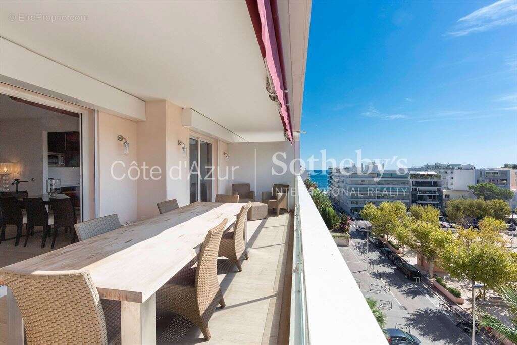 Appartement à CANNES