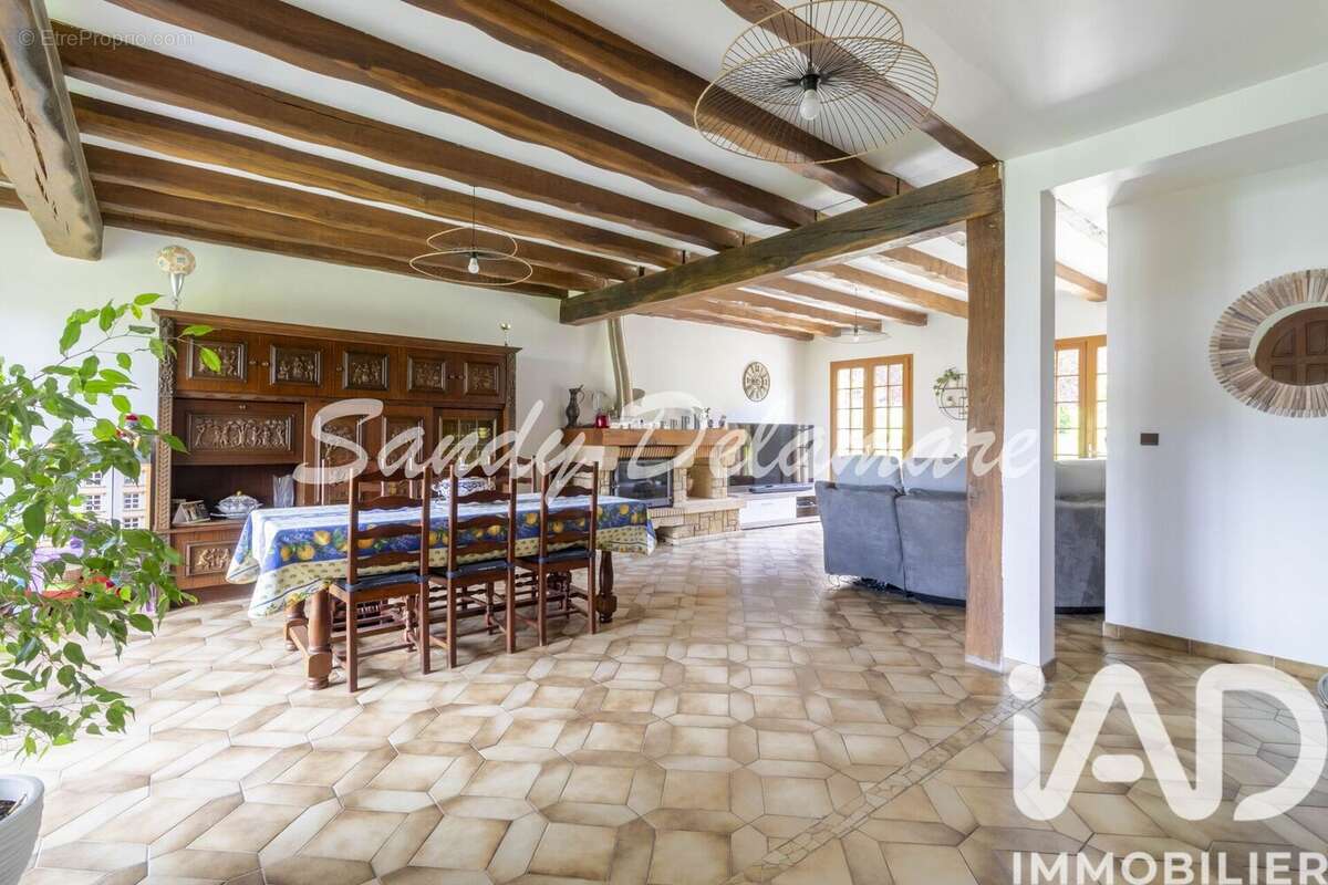 Maison 158 m² à Blaru  - photo 2