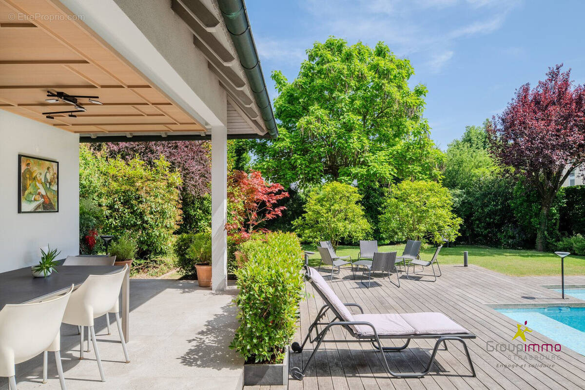 Maison 10 pièces 281 m² · à Strasbourg · 281 m² · 2 150 000 €