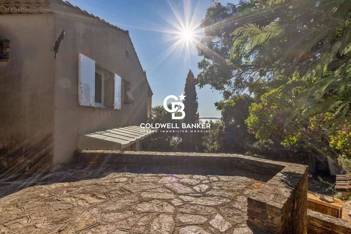 Maison à RAYOL-CANADEL-SUR-MER
