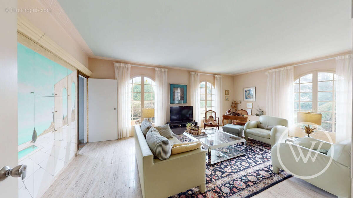 Maison à SAINT-BARTHELEMY-DE-VALS