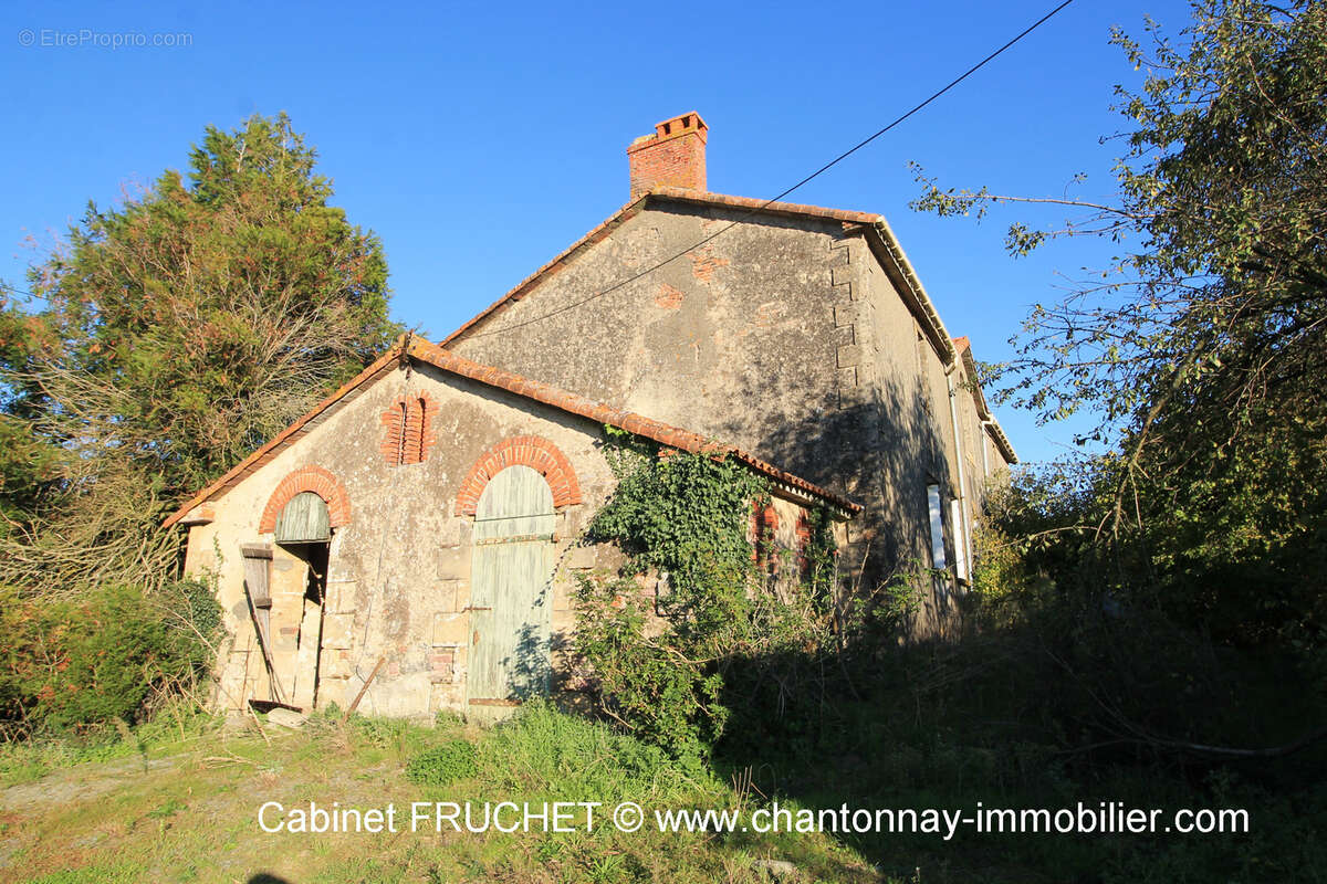 Maison à SAINT-PIERRE-DU-CHEMIN