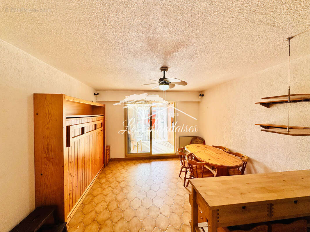 Appartement à LA LONDE-LES-MAURES
