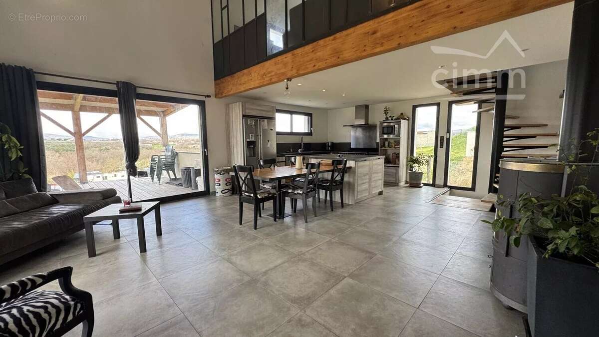 Maison à ANDANCE