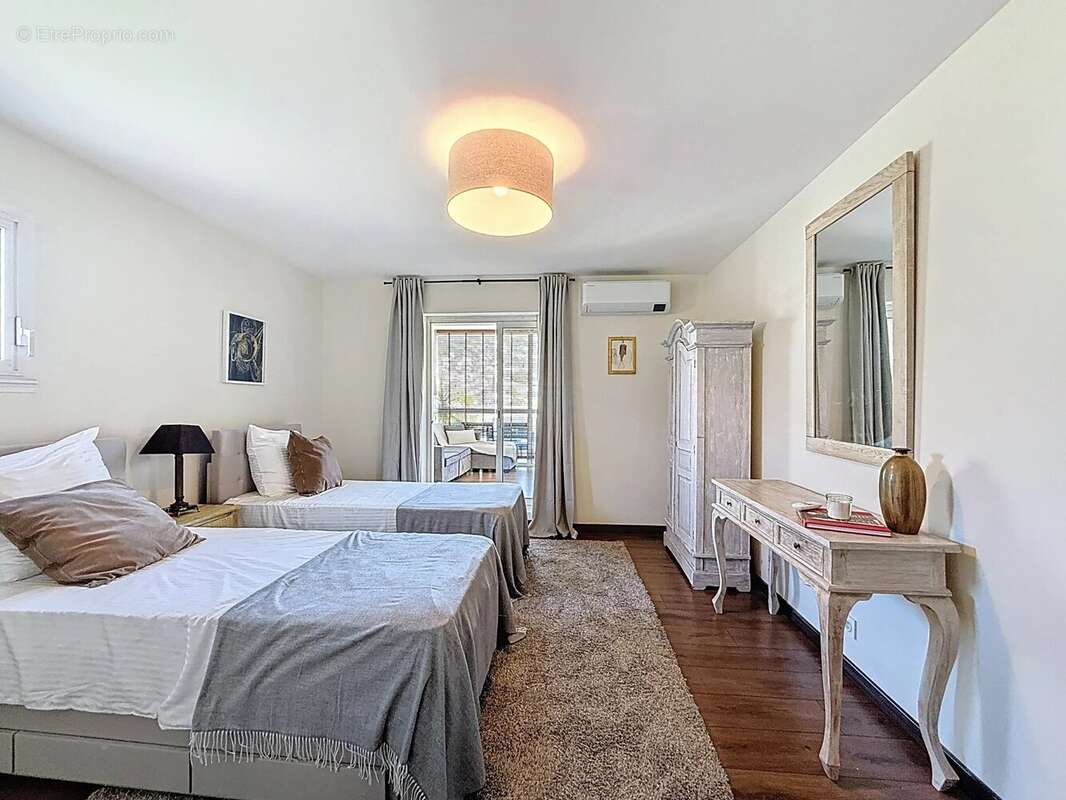 Appartement à LE CANNET