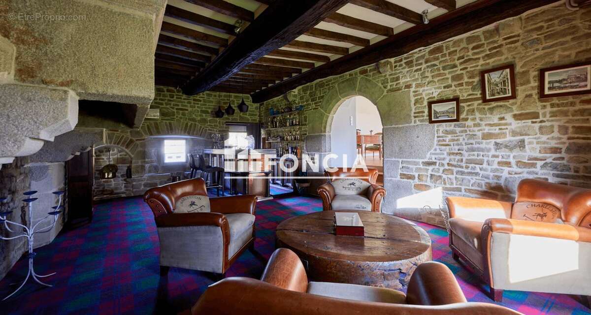 Maison à VILLEDIEU-LES-POELES