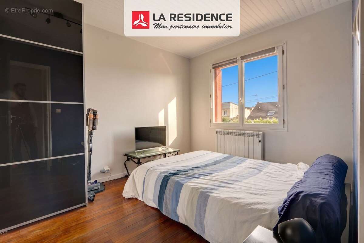 Maison 113 m² à Beauchamp  - photo 9
