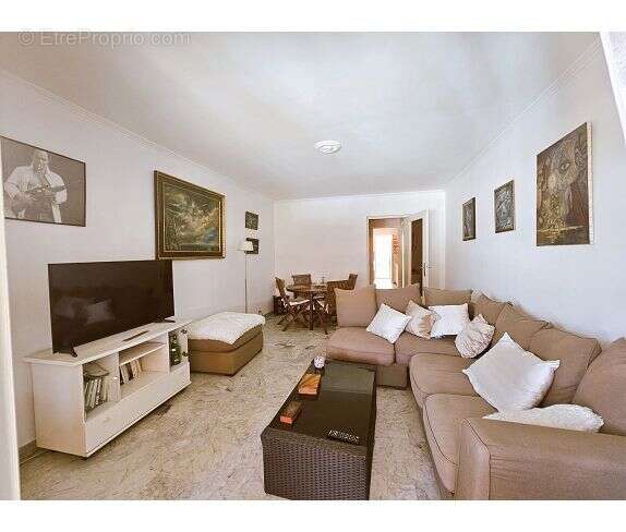 Appartement à LE CANNET