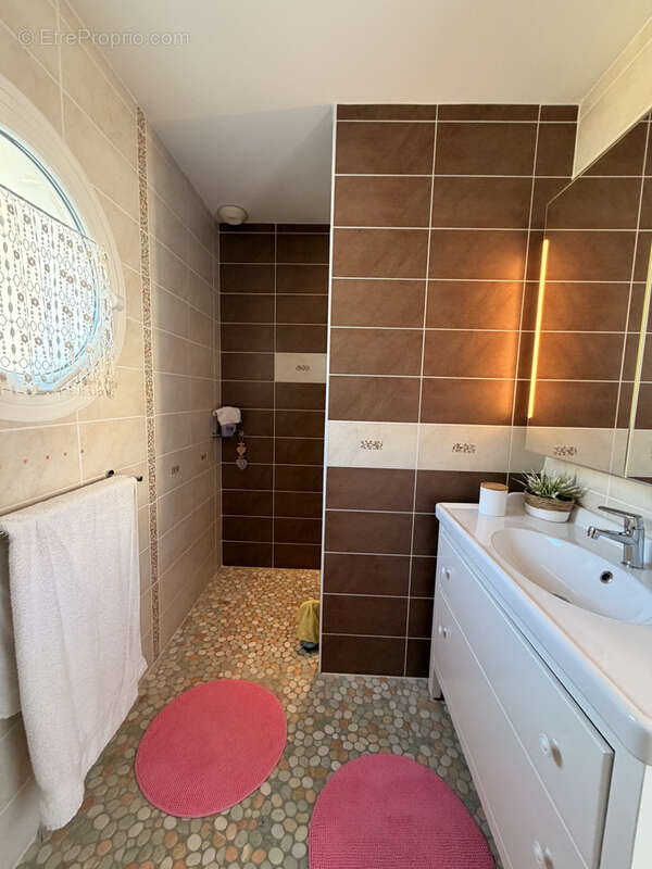 Maison à MESCHERS-SUR-GIRONDE