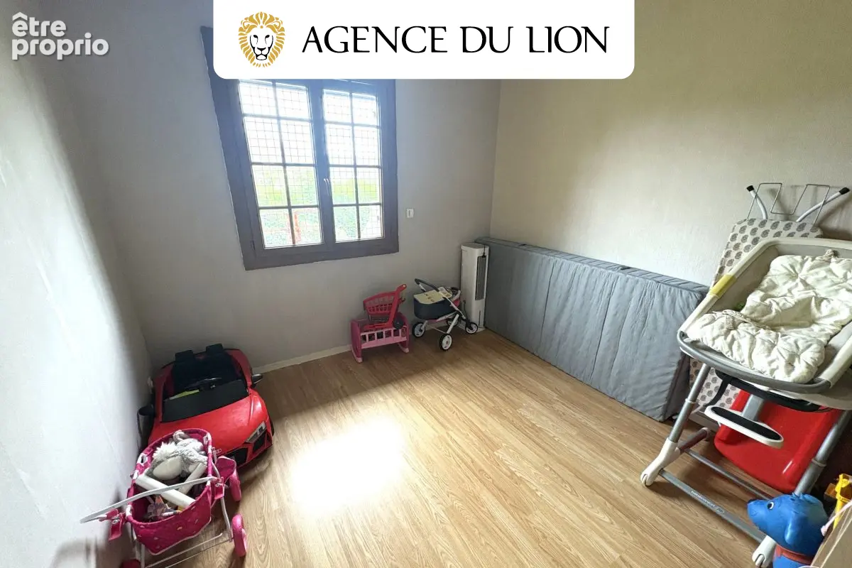 Maison 6 pièces 3 chambres sous sol total - photo 6