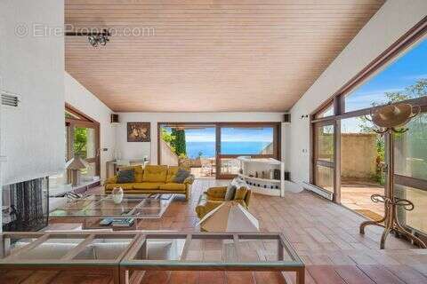 Maison à ROQUEBRUNE-CAP-MARTIN