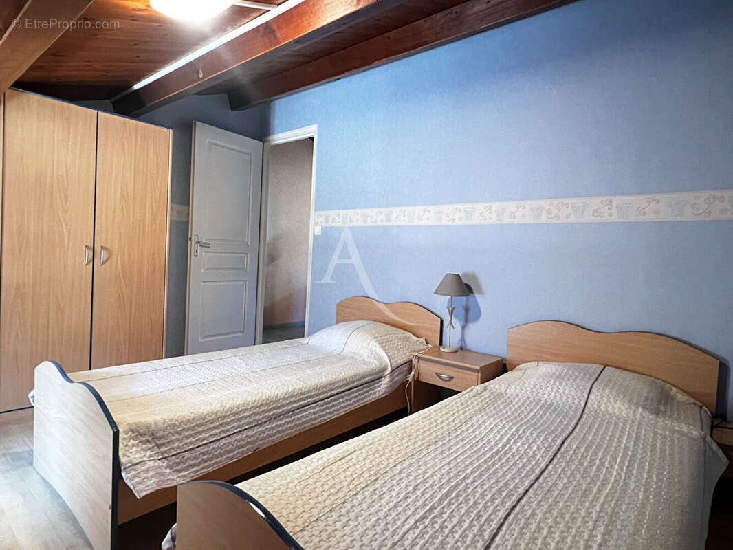 Ensemble immobilier - Mouzeuil Saint Martin - 199 m² - photo 11