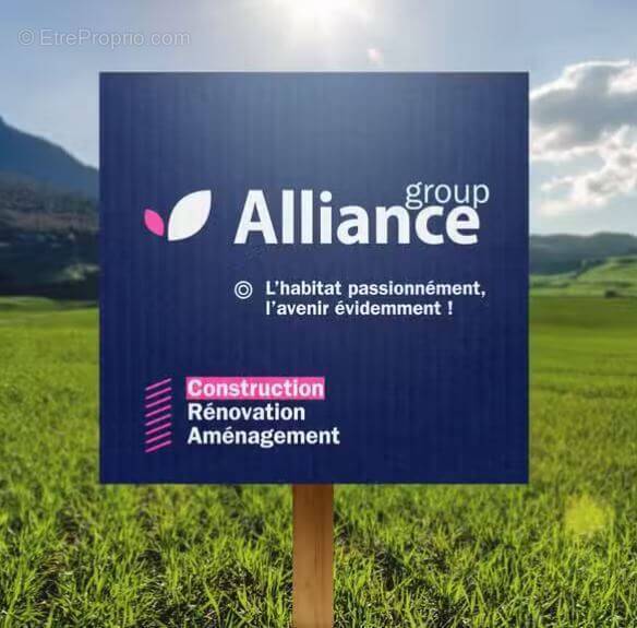 Terrain à MONTFAUCON-MONTIGNE