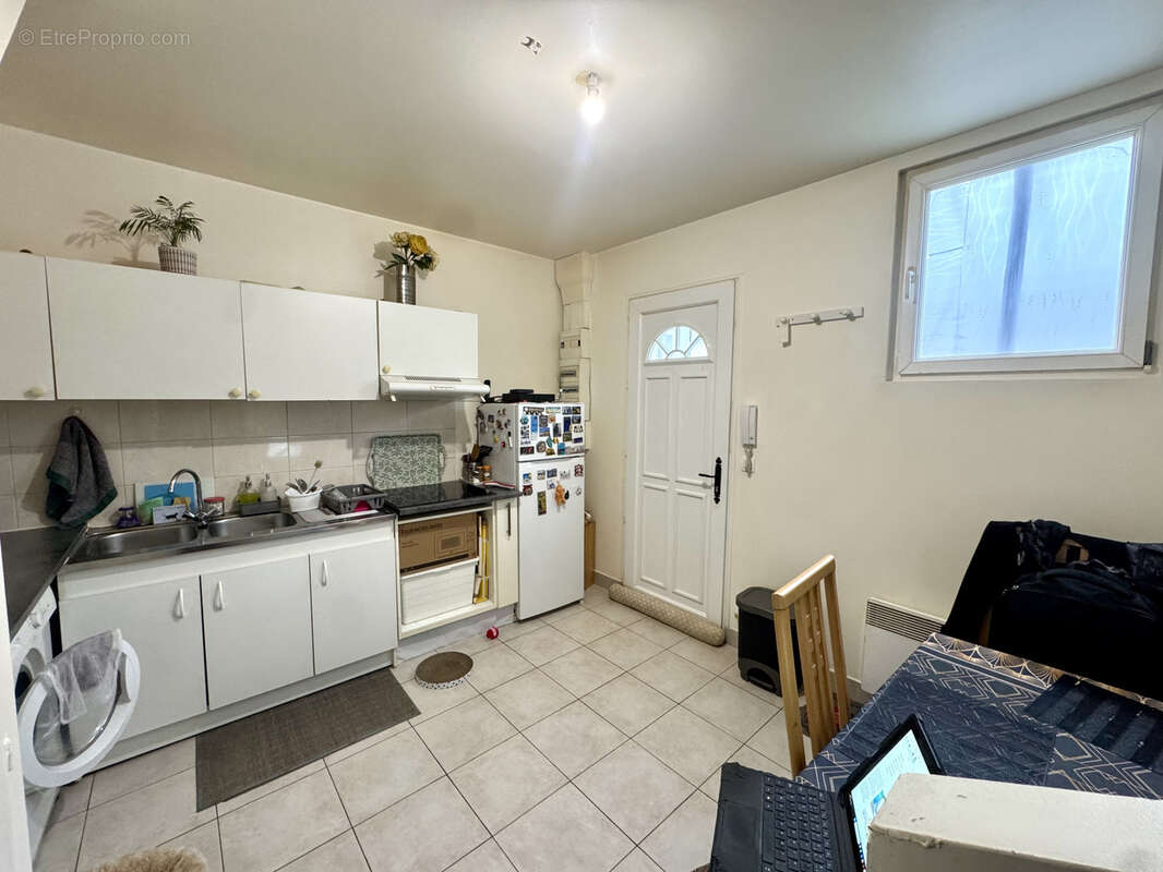 Appartement à SARTROUVILLE