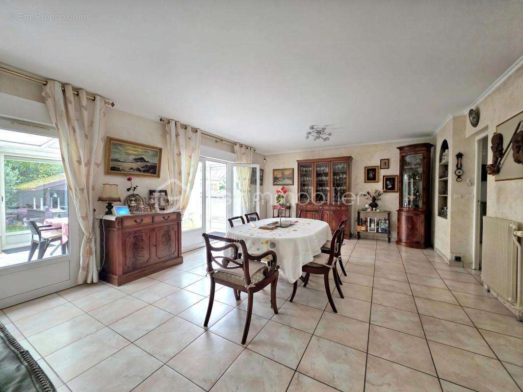 Maison à BALLAINVILLIERS