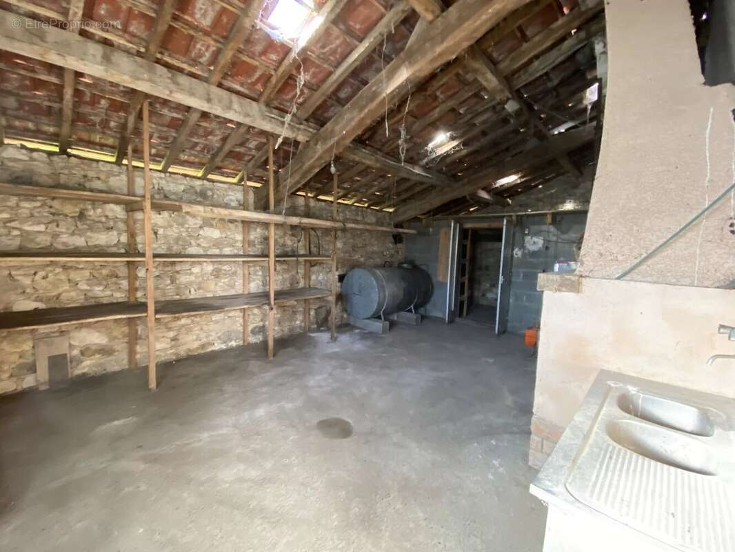 Aurignac, Ferme T6 – Vue imprenable sur les Pyrénées – 3 800 m² de terrain - photo 19