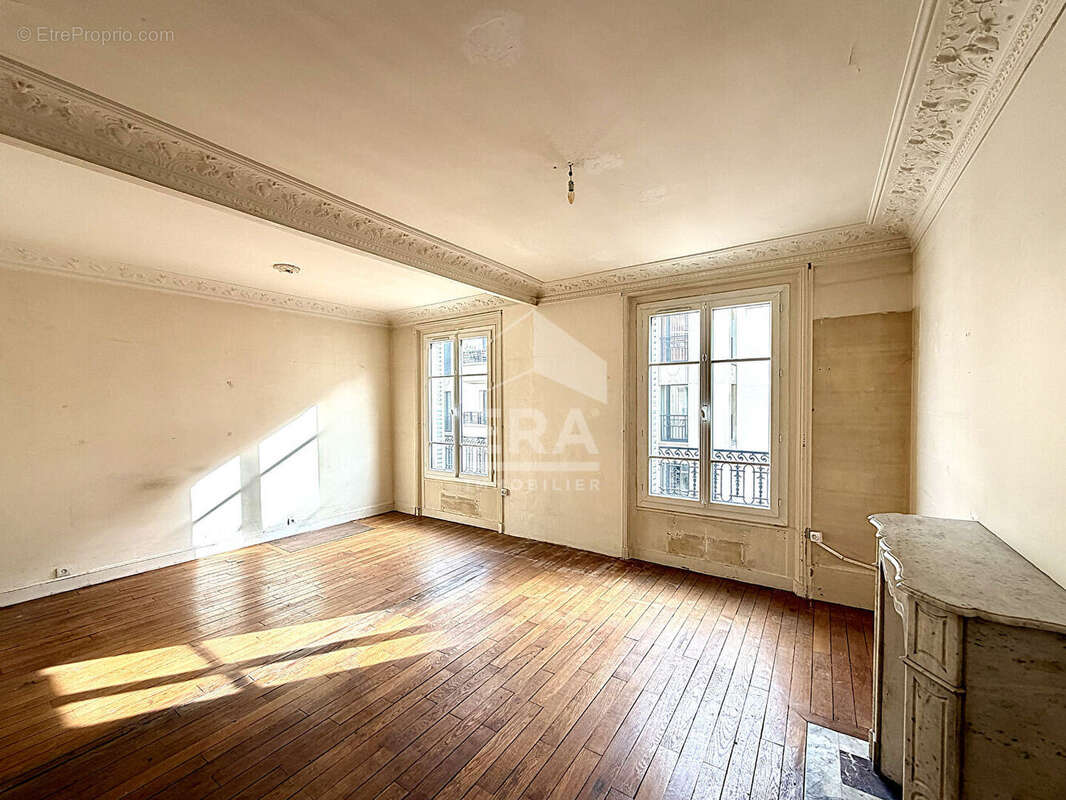 Appartement à LEVALLOIS-PERRET