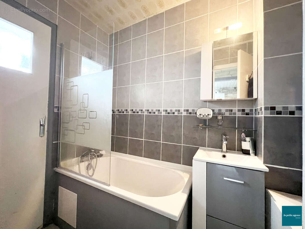 Appartement à MONDEVILLE