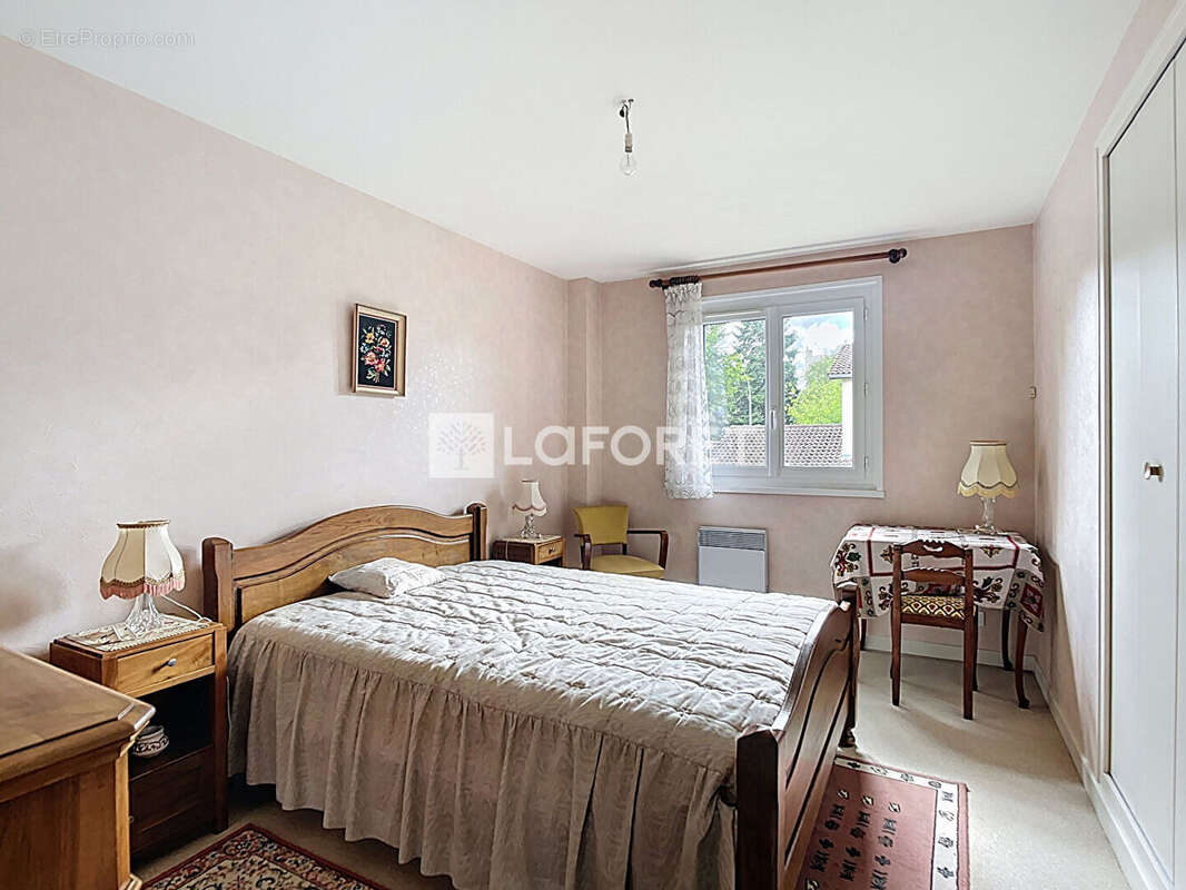 Maison à VILLARS-LES-DOMBES