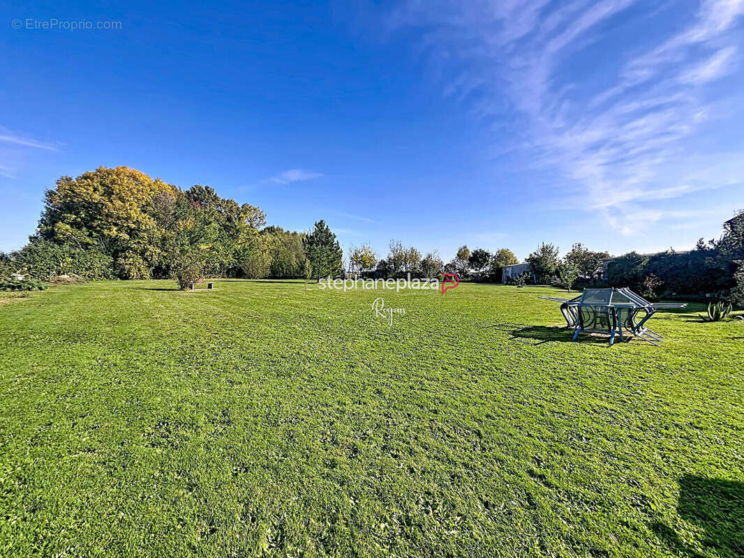 Maison à SAINT-GEORGES-DE-DIDONNE
