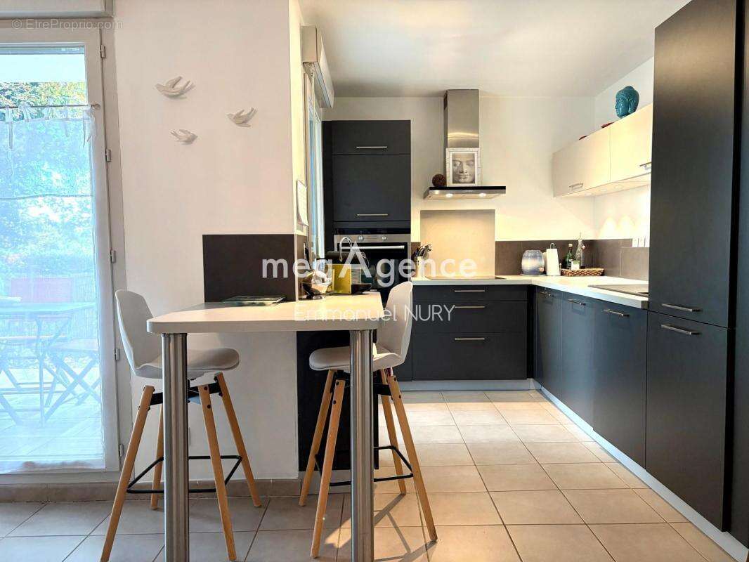 Appartement à CRAPONNE