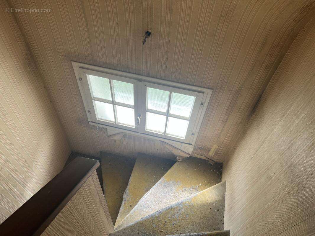 Belle néo-bretonne, située sur un terrain de 2500 m2 - photo 18