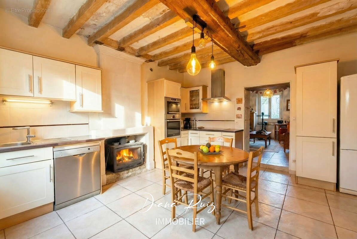 Maison à CORNE