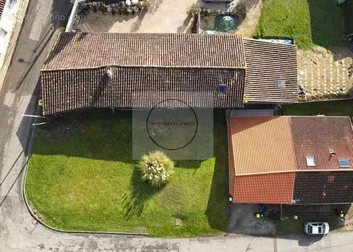 Terrain 430 m² à Castelnau-D'estretefonds  - photo 8
