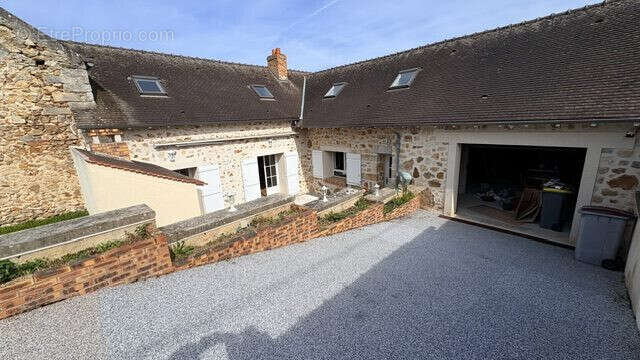 Maison 140 m² à Flagy  - photo 3
