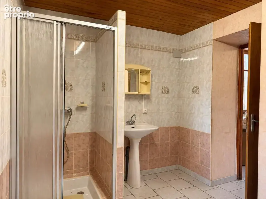Ébréon   maison à rénover avec dépendances et beau potentiel - photo 3
