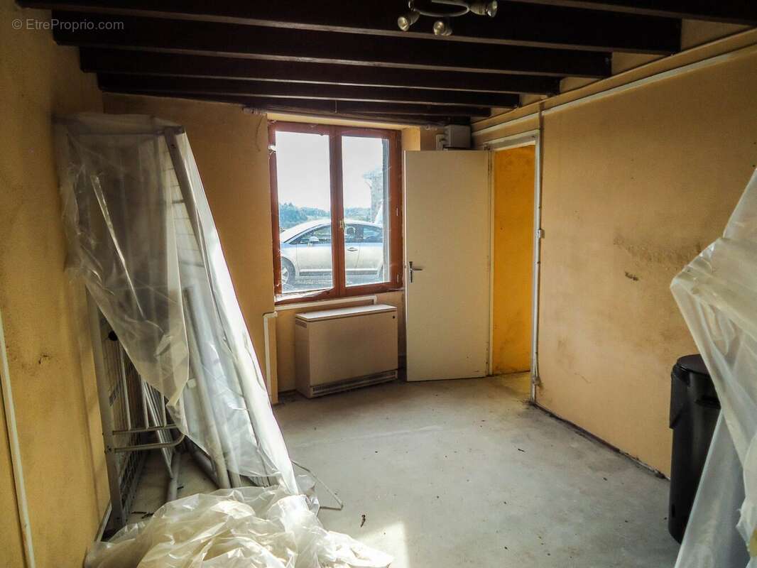 Maison à SAINT-MOREIL