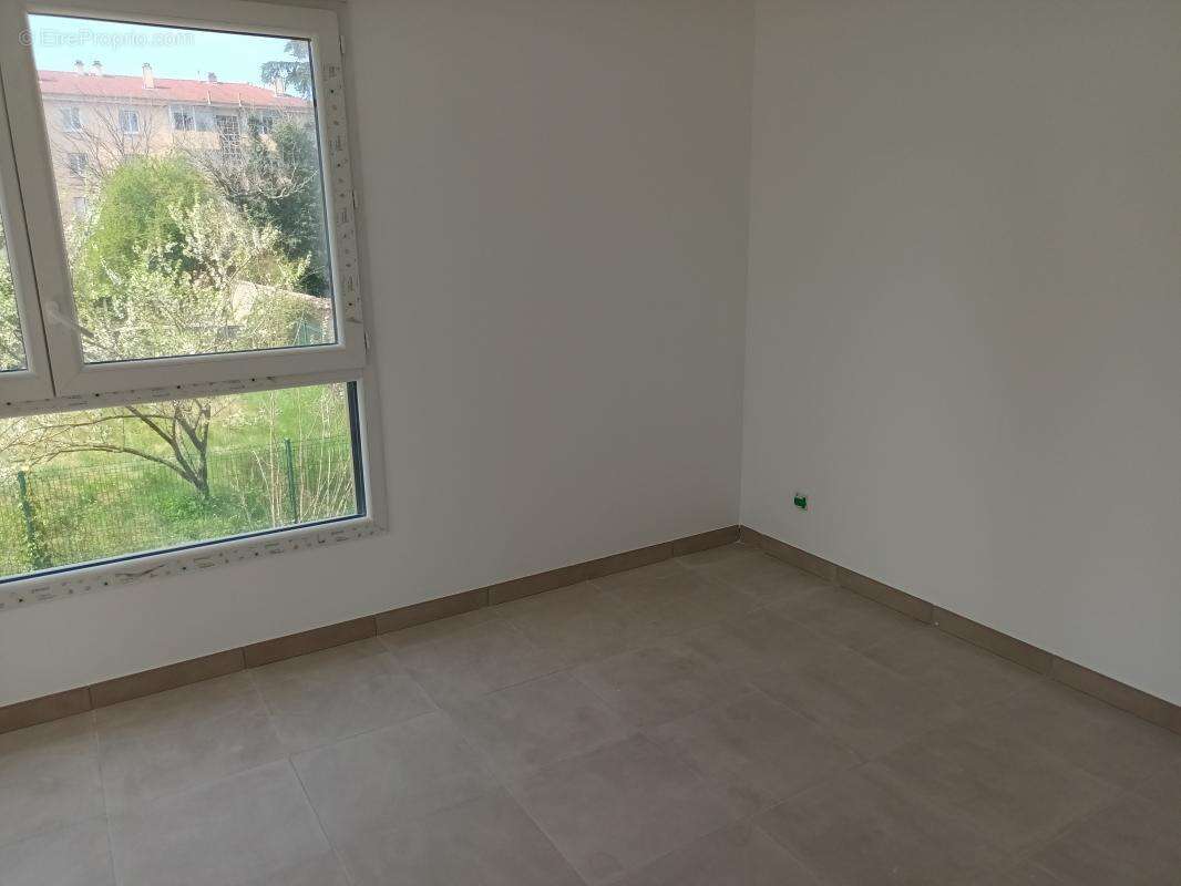 Maison à SAINT-BONNET-DE-MURE