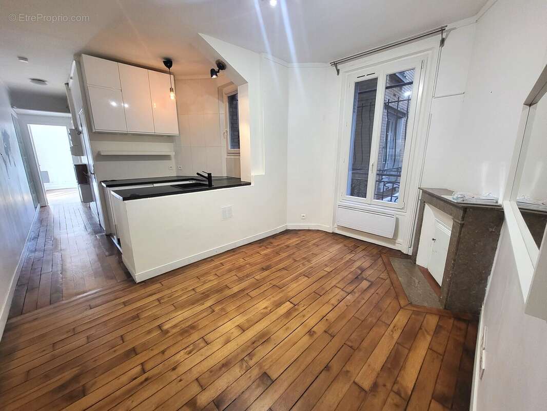 Appartement à PARIS-15E