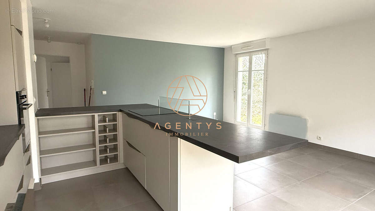 Appartement à LE PLESSIS-TREVISE