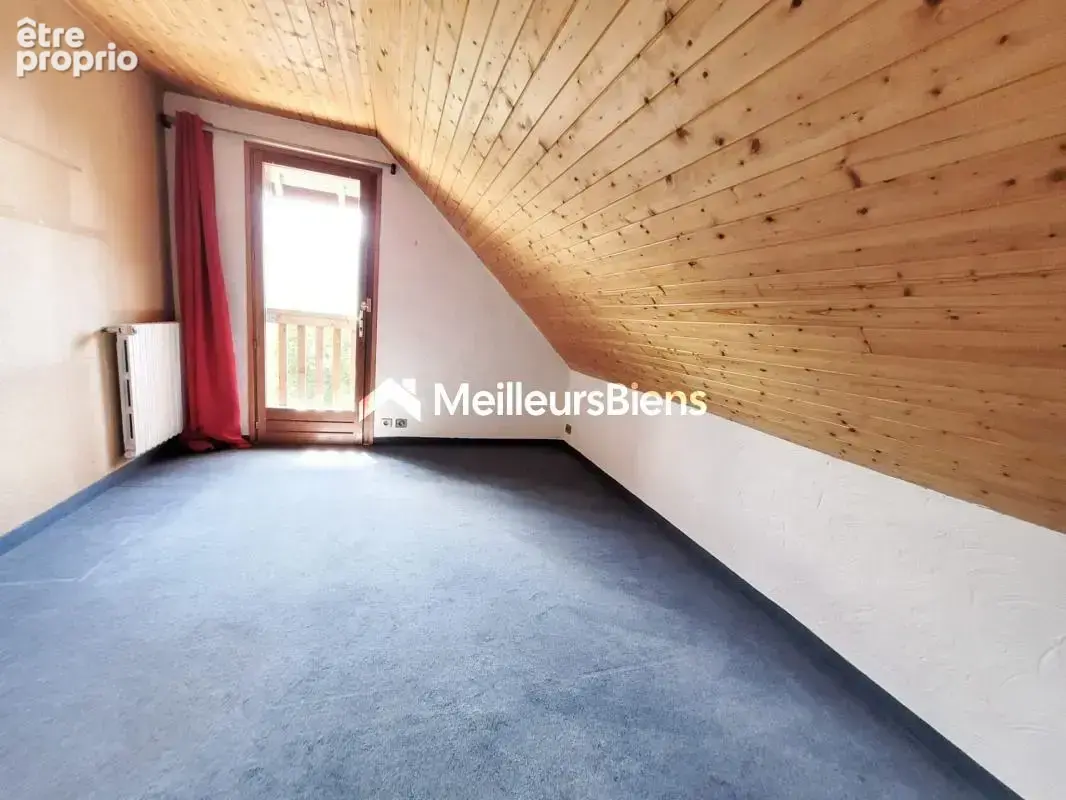 Maison familiale 7 pièces avec dépendances et grand terrain aux Orres - photo 12