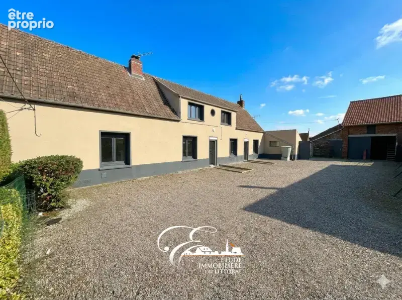 Ensemble immobilier de deux maisons à vendre - photo 1