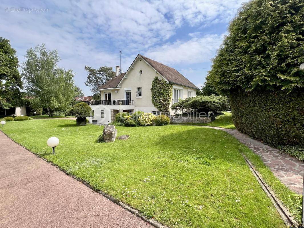 Maison à BOIS-LE-ROI