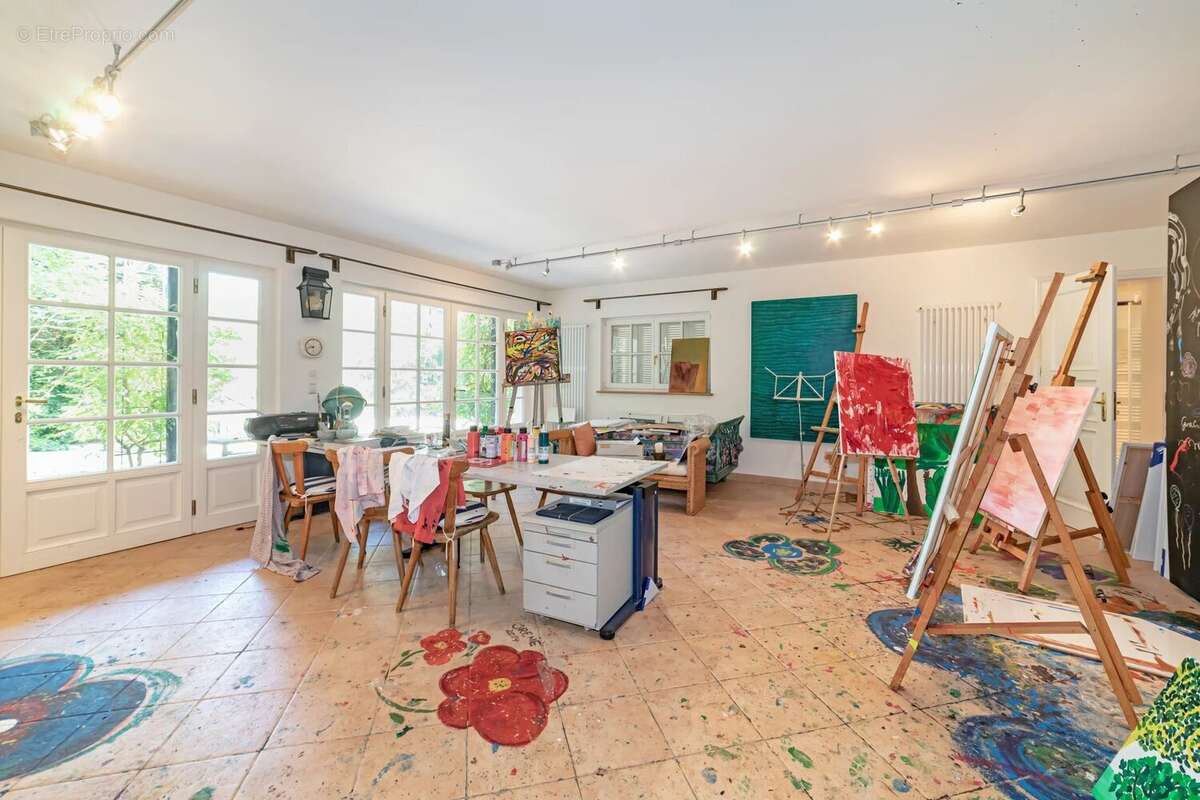 Maison à ROQUEFORT-LES-PINS