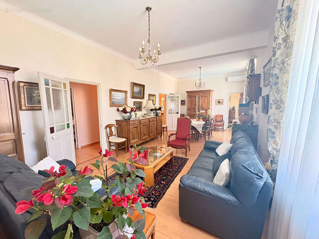 Maison à ORANGE