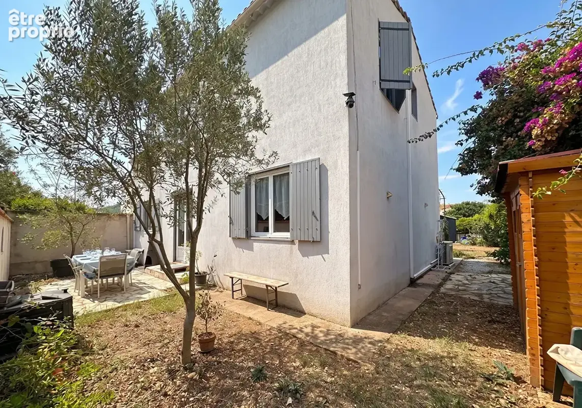 La Crau  Maison T5 de 120 m²  4 chambres et jardin 345m² - photo 3