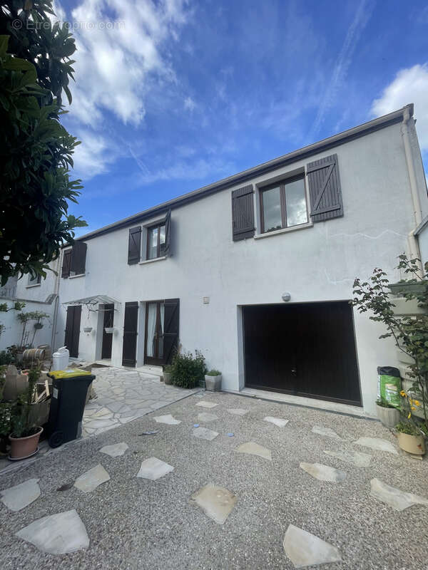Maison à SAILLY