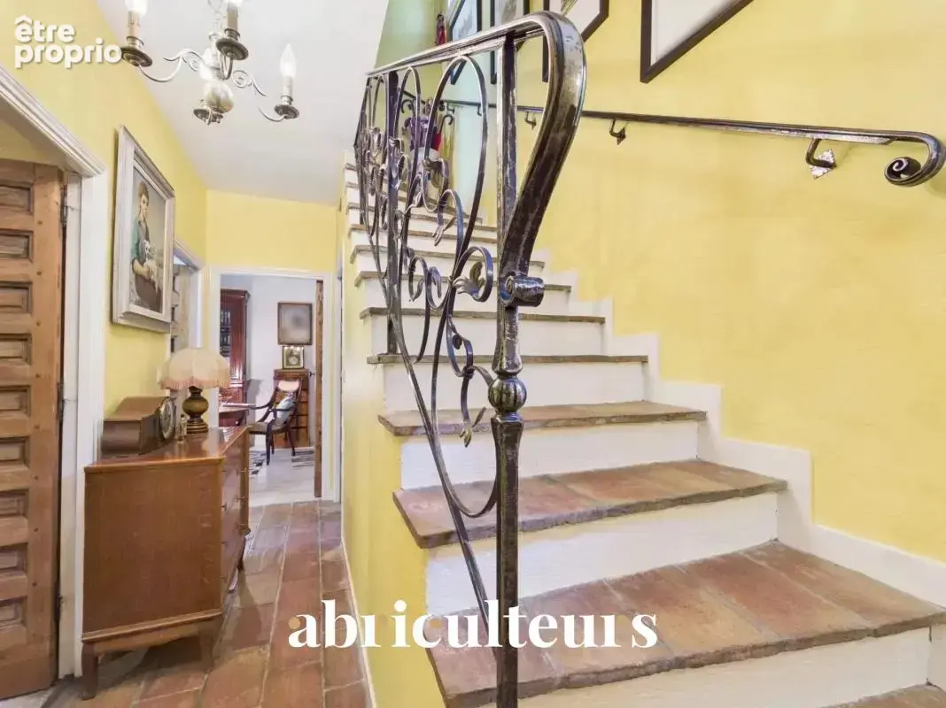 Maison familiale avec piscine et jardin avec  5 chambres en vente La Colle-sur-Loup (06480) - photo 22