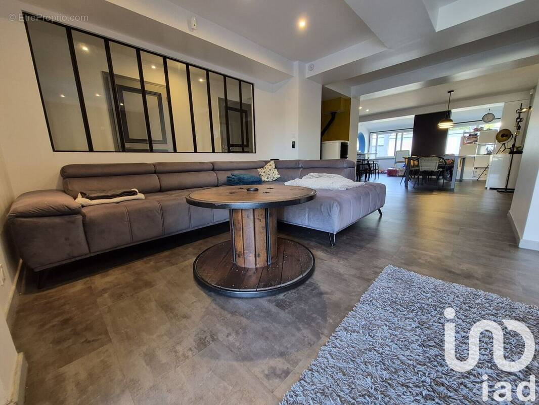 Photo 1 - Maison à COUBLEVIE