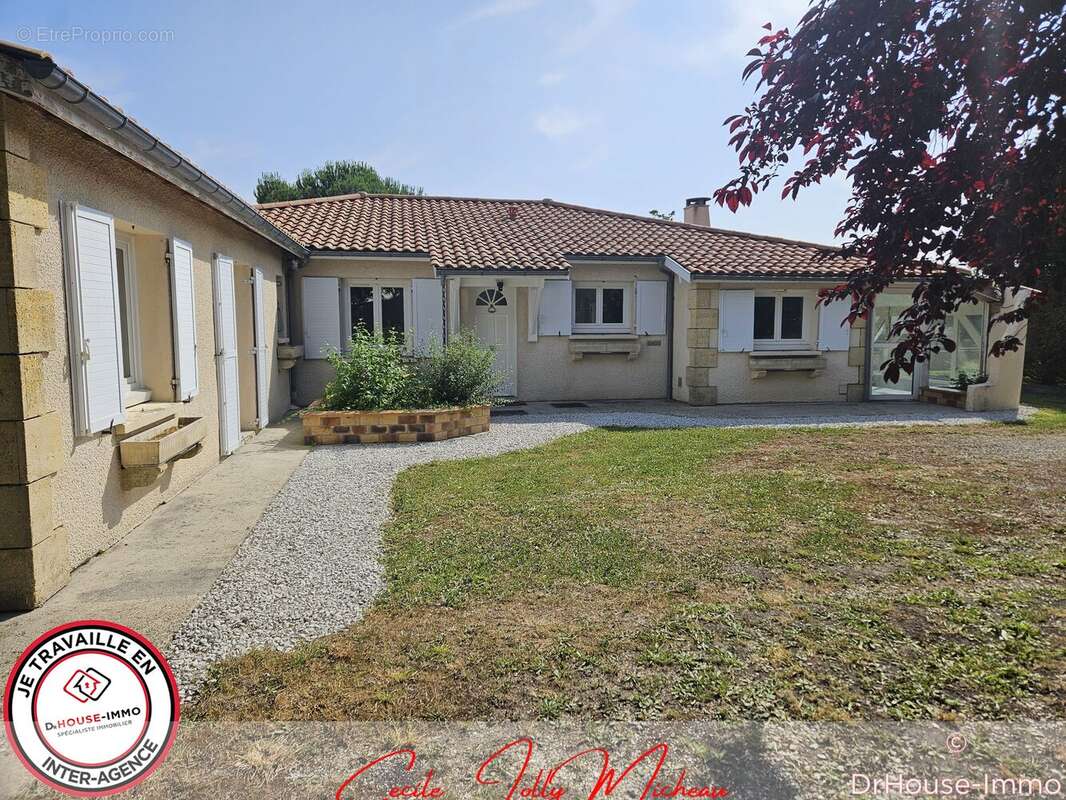 Maison à SAINT-GENES-DE-BLAYE