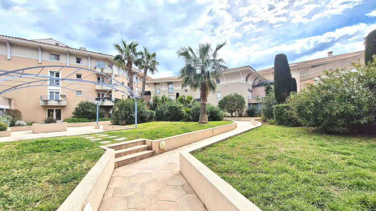Appartement à FREJUS