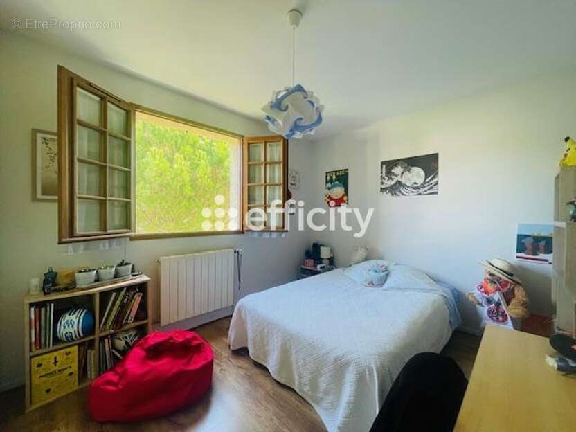 Maison à SALAISE-SUR-SANNE