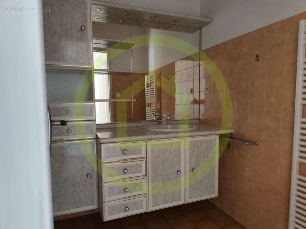 Appartement à AFA
