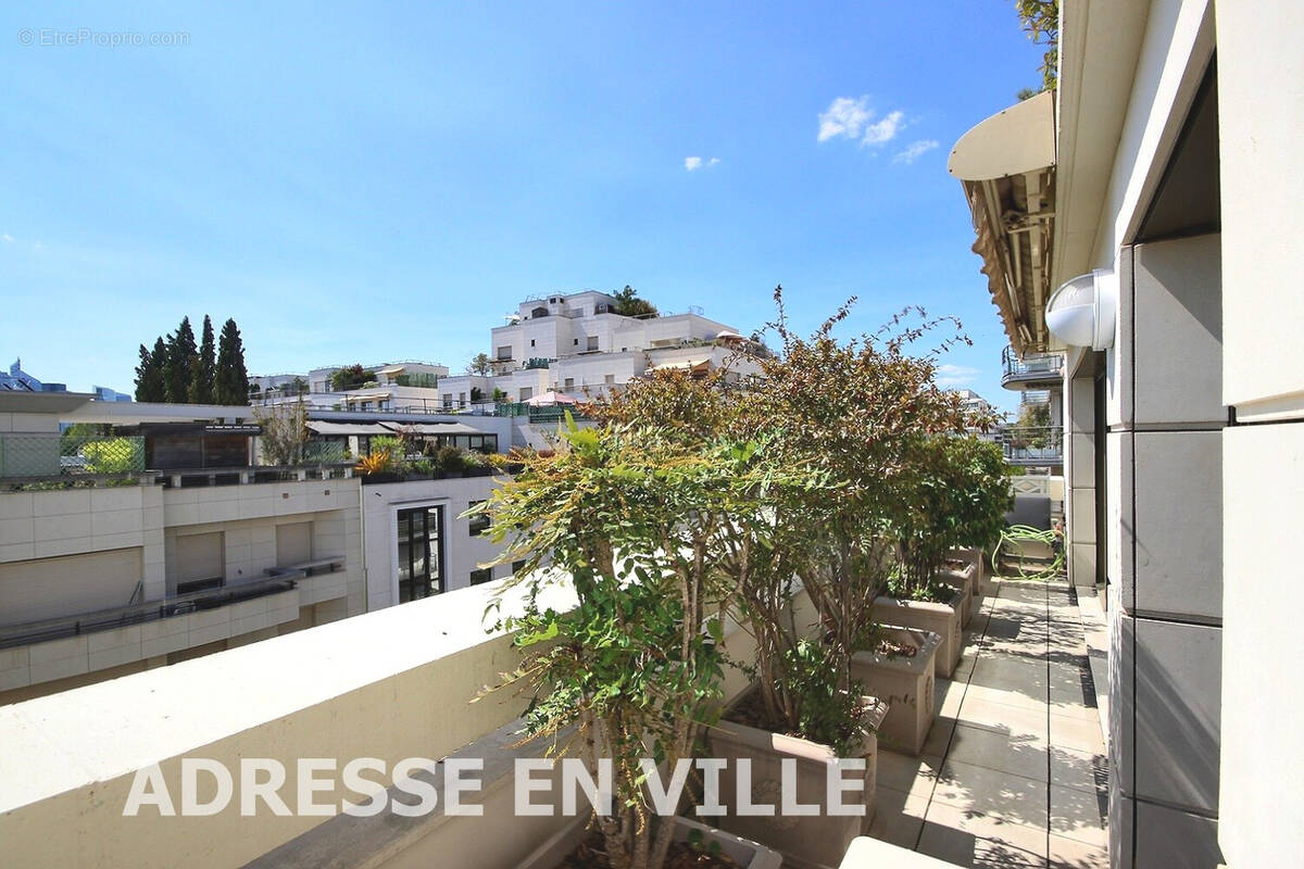 Appartement à LEVALLOIS-PERRET